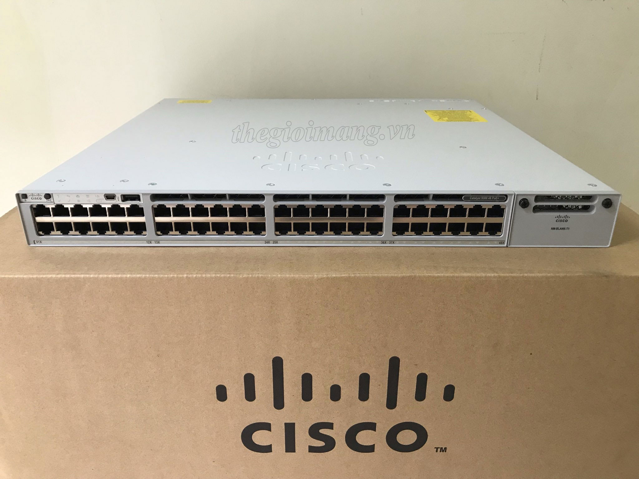 Cisco C9300-48H-E