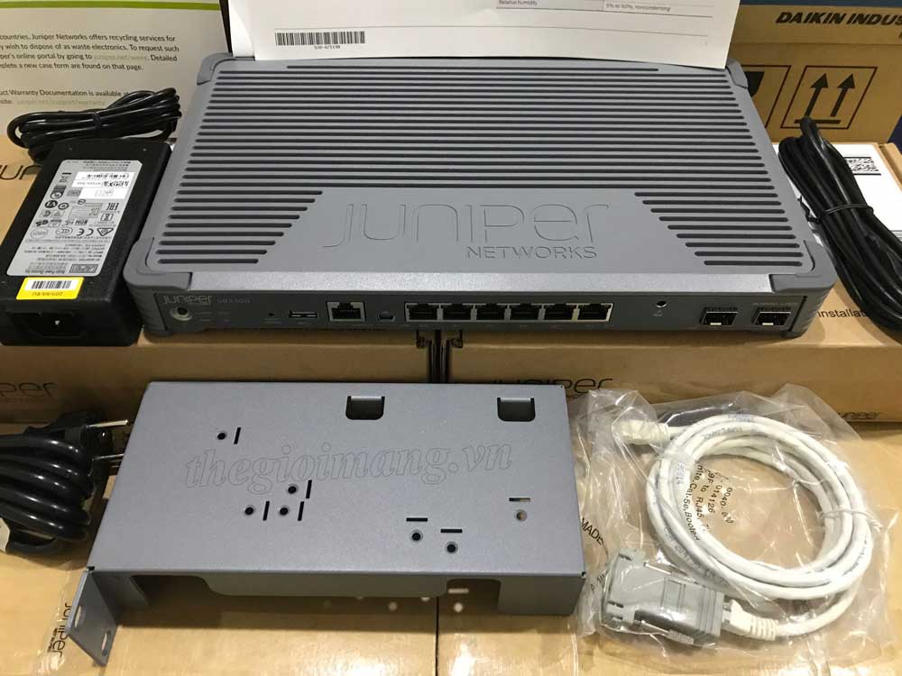 Juniper SRX300-SYS-JE 